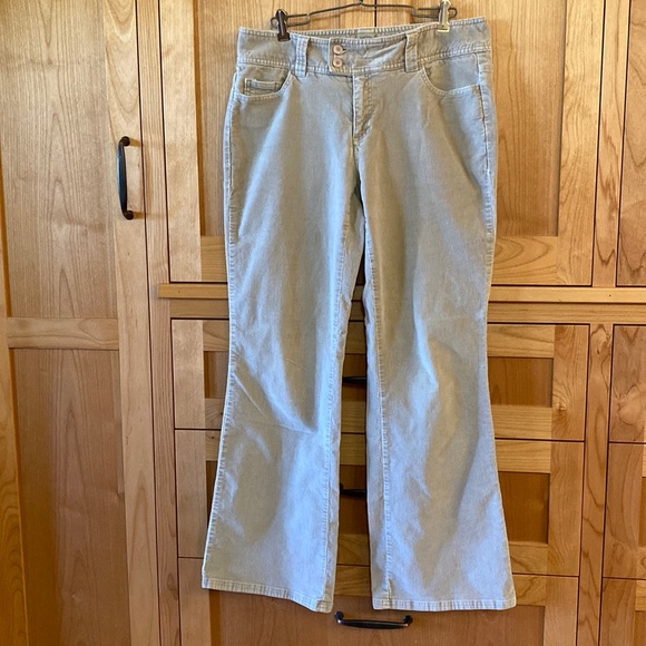 Docker’s Corduroys - Picture 1 of 4